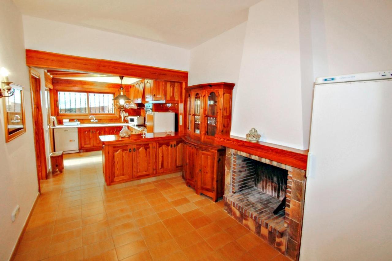 El Portet - Beachfront Holiday Home With Private Pool In Moraira Bagian luar foto